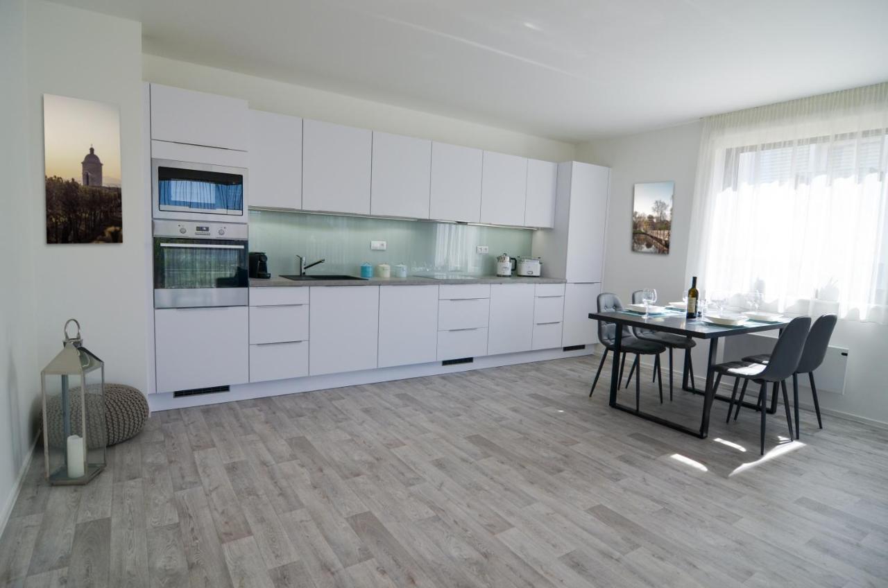Palm Garden Apartment 1 ミクロフ エクステリア 写真