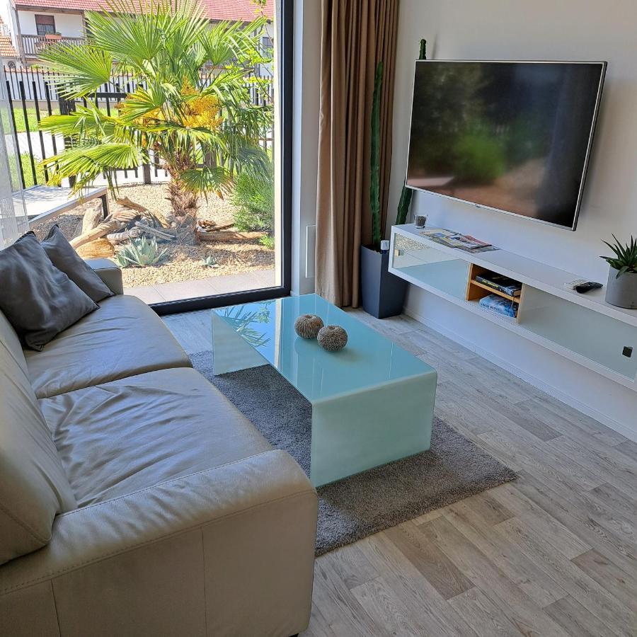 Palm Garden Apartment 1 ミクロフ エクステリア 写真